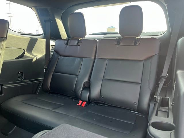 Certified 2022 Ford Explorer Platinum w/ Equipment Group 601A image 31