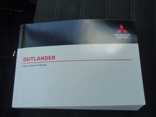 Used 2024 Mitsubishi Outlander SE FWD image 42