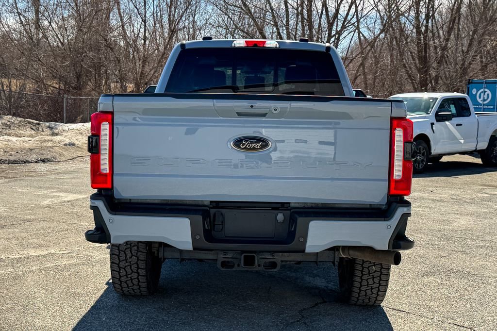 Certified 2024 Ford F250 Lariat w/ Black Appearance Package image 4