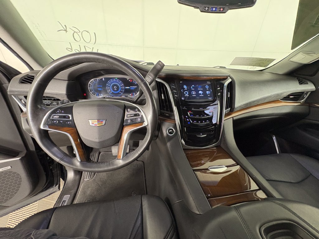 Used 2018 Cadillac Escalade 2WD image 14