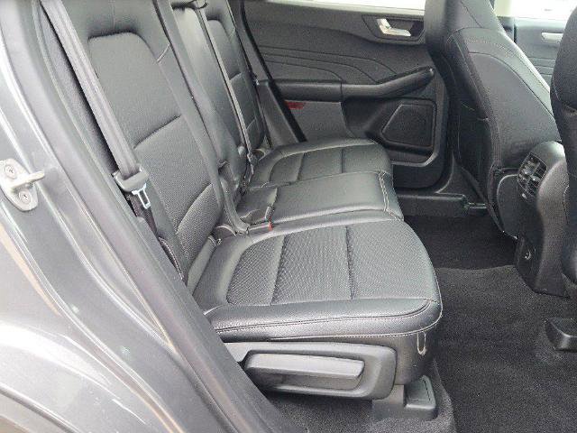 Certified 2022 Ford Escape Titanium w/ Class II Trailer Tow Package image 10