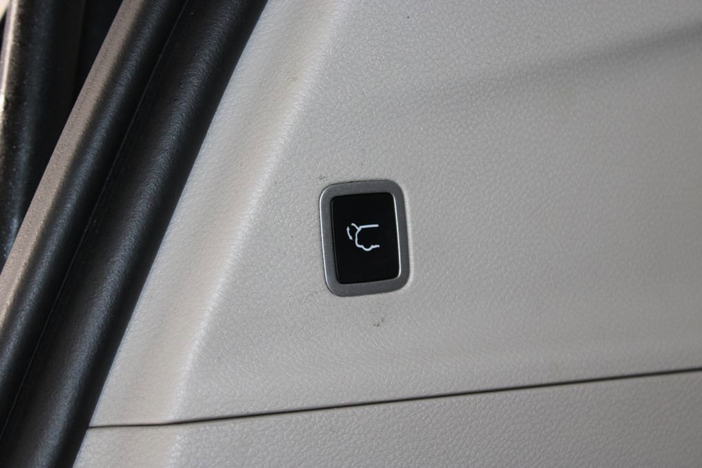 Used 2022 Chrysler Pacifica Limited image 19