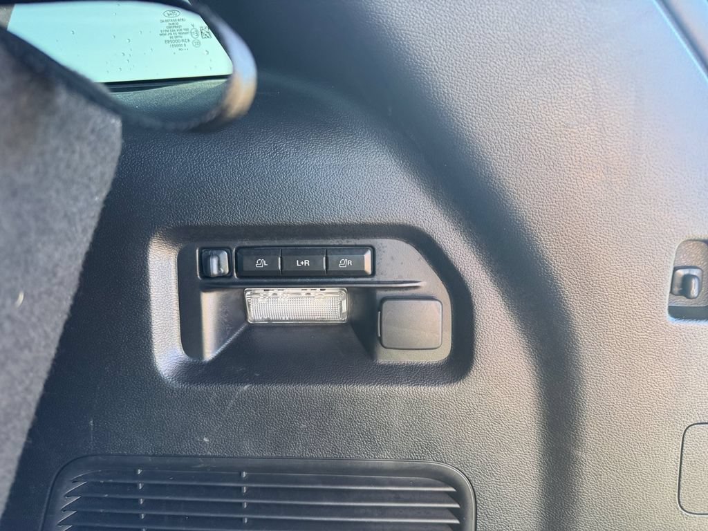 Certified 2025 Ford Explorer ST AWD/4WD image 35