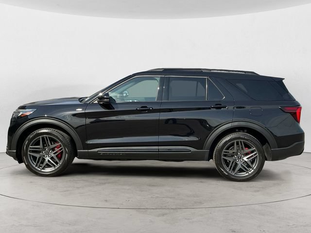 Certified 2025 Ford Explorer ST-Line w/ Premium Package AWD/4WD image 8