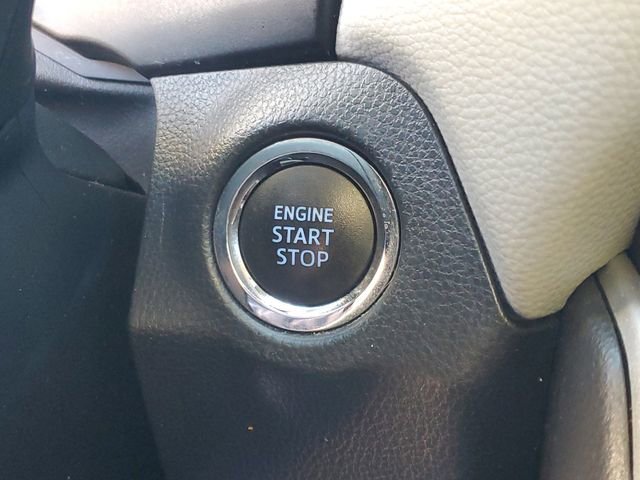 Used 2019 Toyota RAV4 XLE image 29