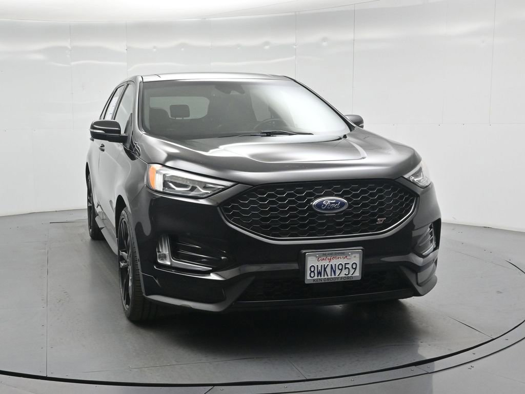 Certified 2019 Ford Edge ST w/ Equipment Group 401A image 8