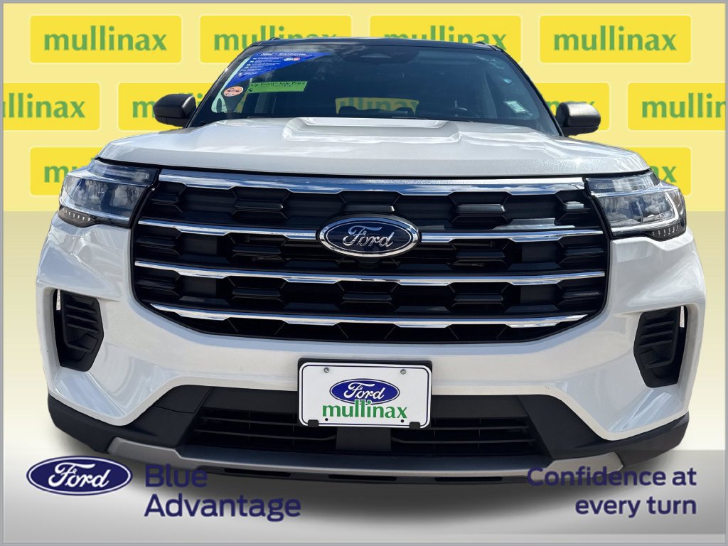 Certified 2025 Ford Explorer Active RWD image 11