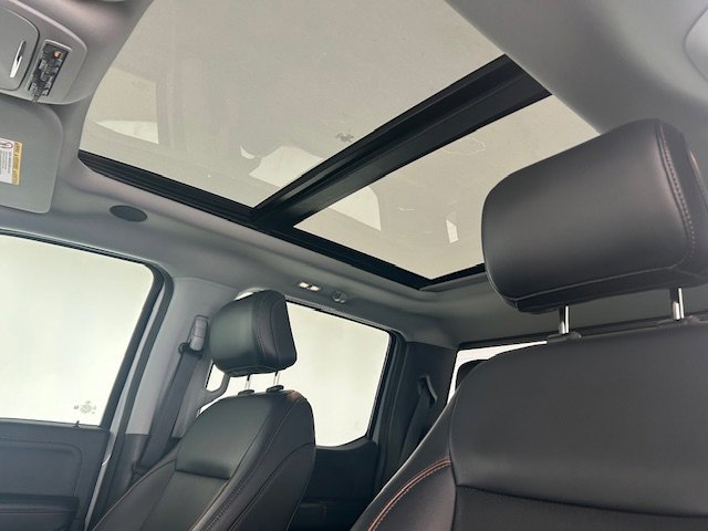 Certified 2025 Ford F250 Lariat w/ Lariat Ultimate Package image 17