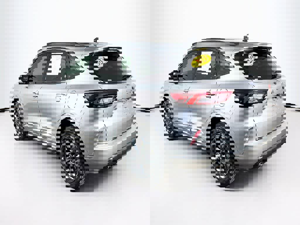 Certified 2023 Ford Escape ST-Line image 4