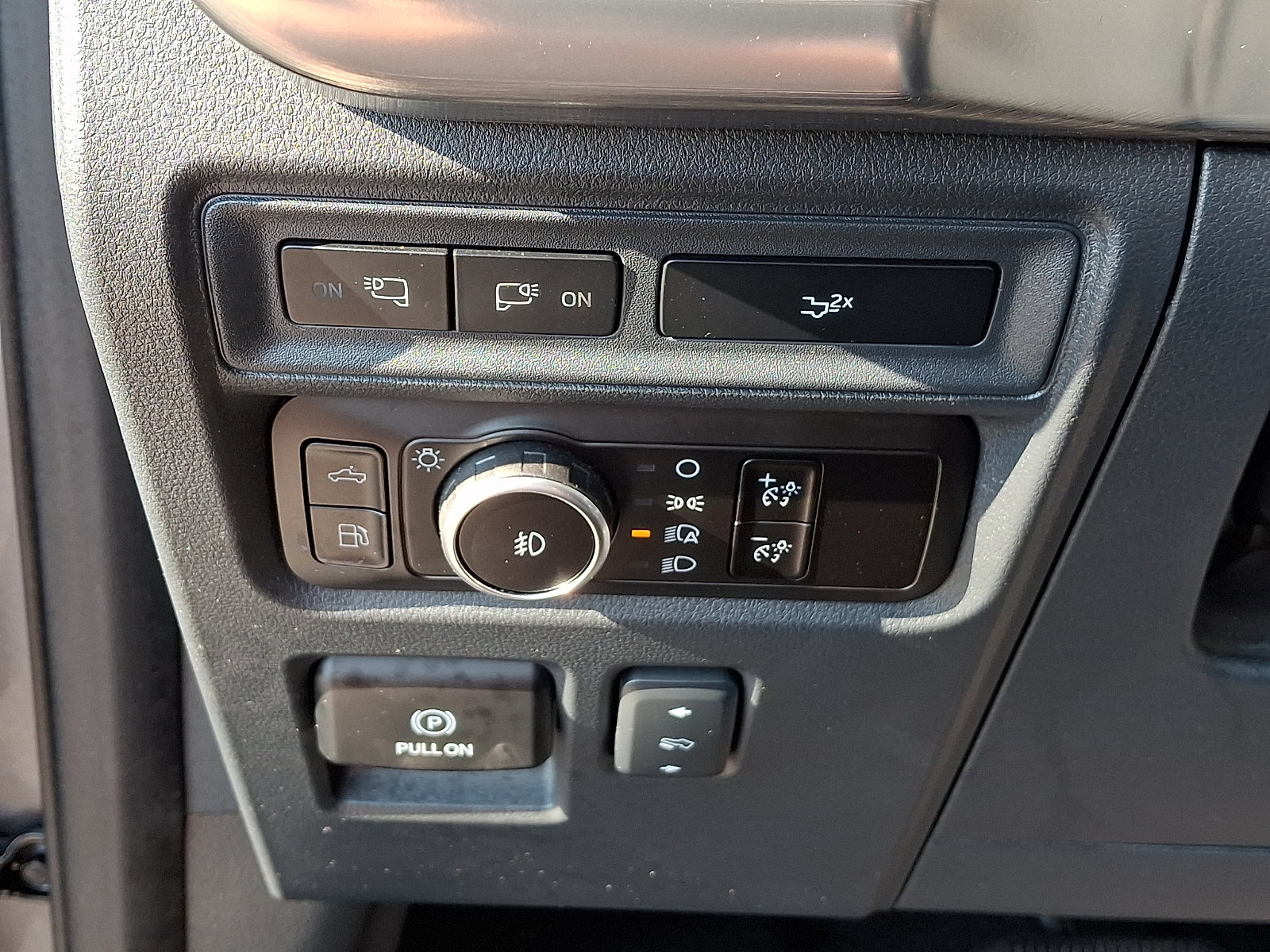 Certified 2023 Ford F150 Lariat w/ Equipment Group 502A High AWD/4WD image 27