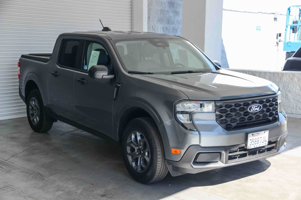 Certified 2026 Ford Maverick XLT AWD/4WD image 3