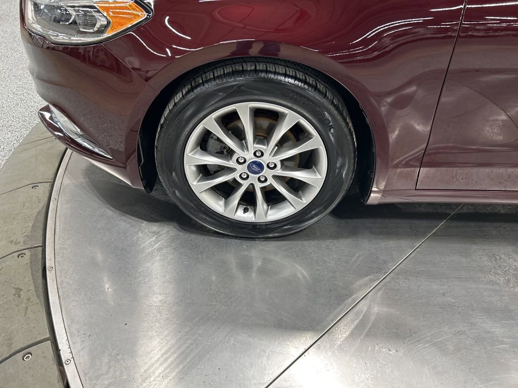 Certified 2017 Ford Fusion SE w/ Fusion SE Technology Package image 27