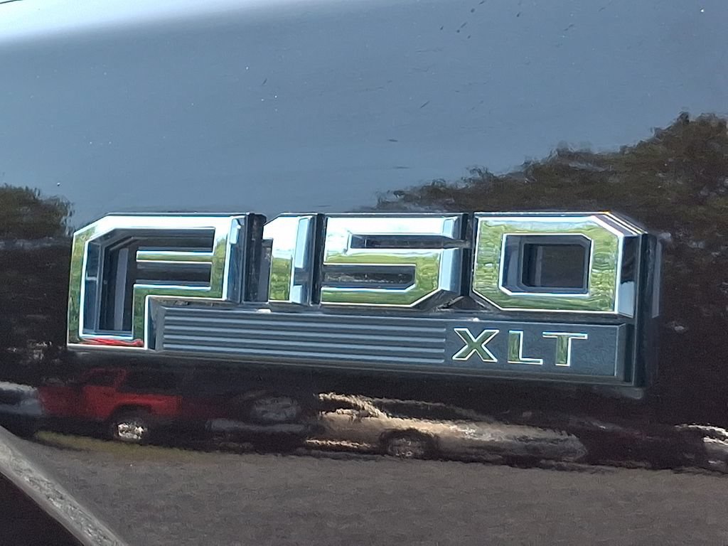 Certified 2019 Ford F150 XLT w/ Equipment Group 302A Luxury AWD/4WD image 30
