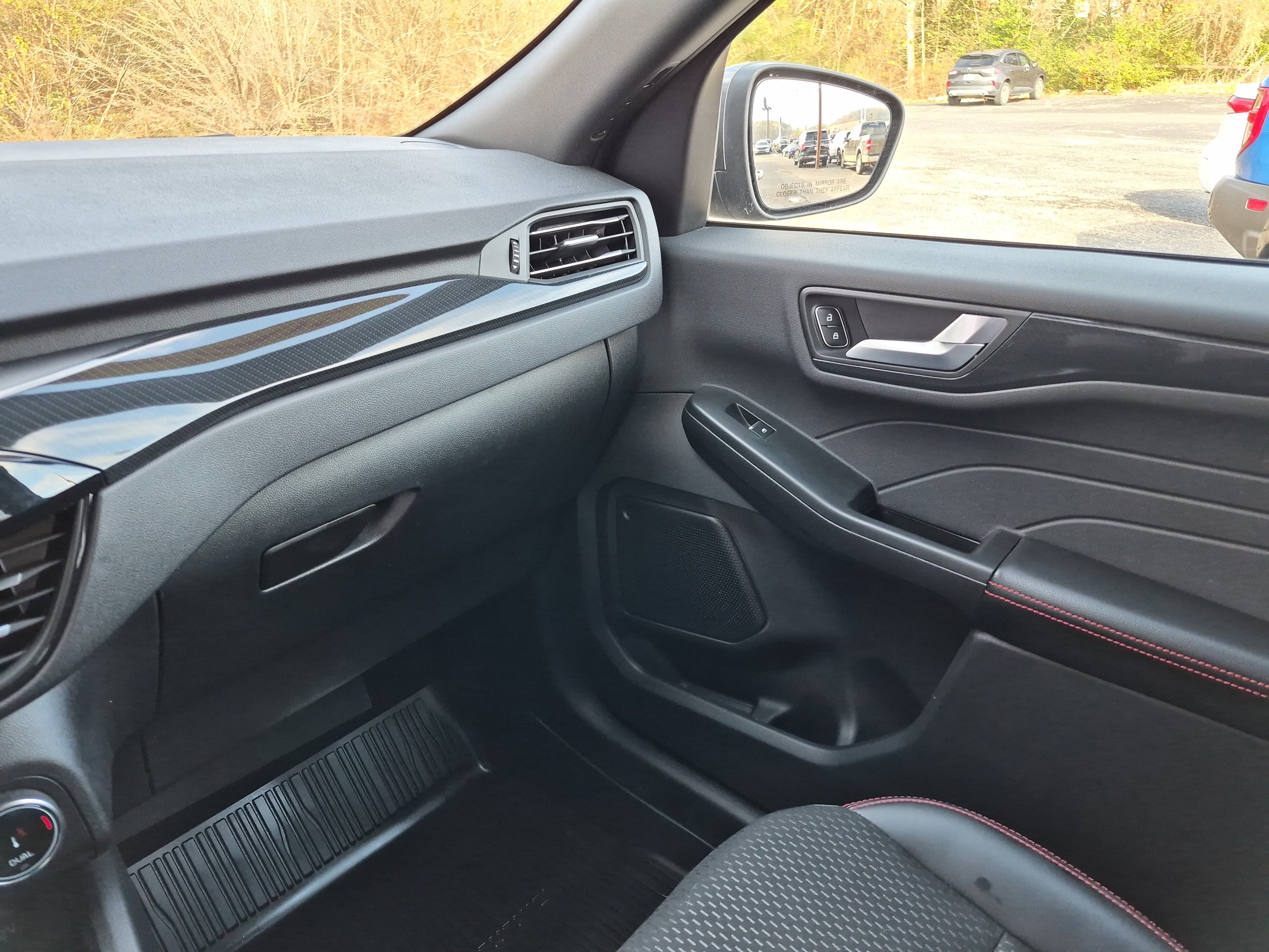 Certified 2025 Ford Escape ST-Line Elite image 21