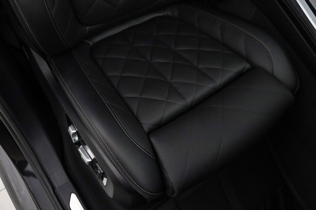 Used 2024 BMW X5 sDrive40i w/ M Sport Package image 28