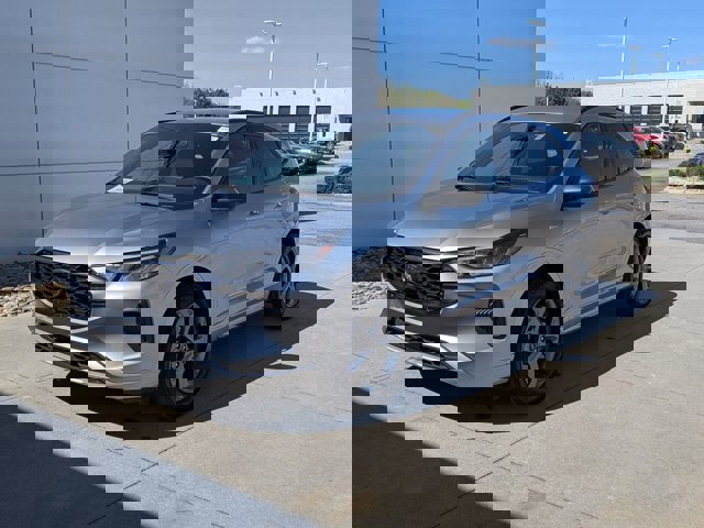 Certified 2024 Ford Escape ST-Line w/ Tech Pack #1 image 2