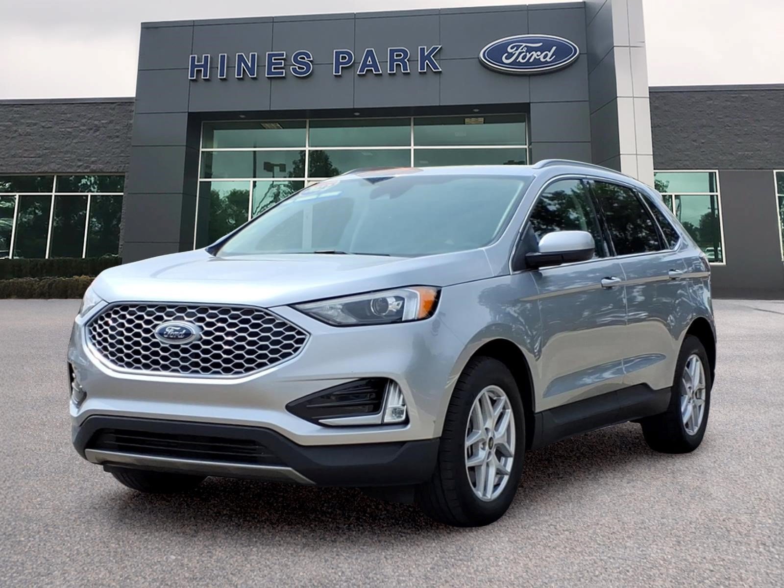Certified 2023 Ford Edge SEL w/ Convenience Package AWD/4WD image 3