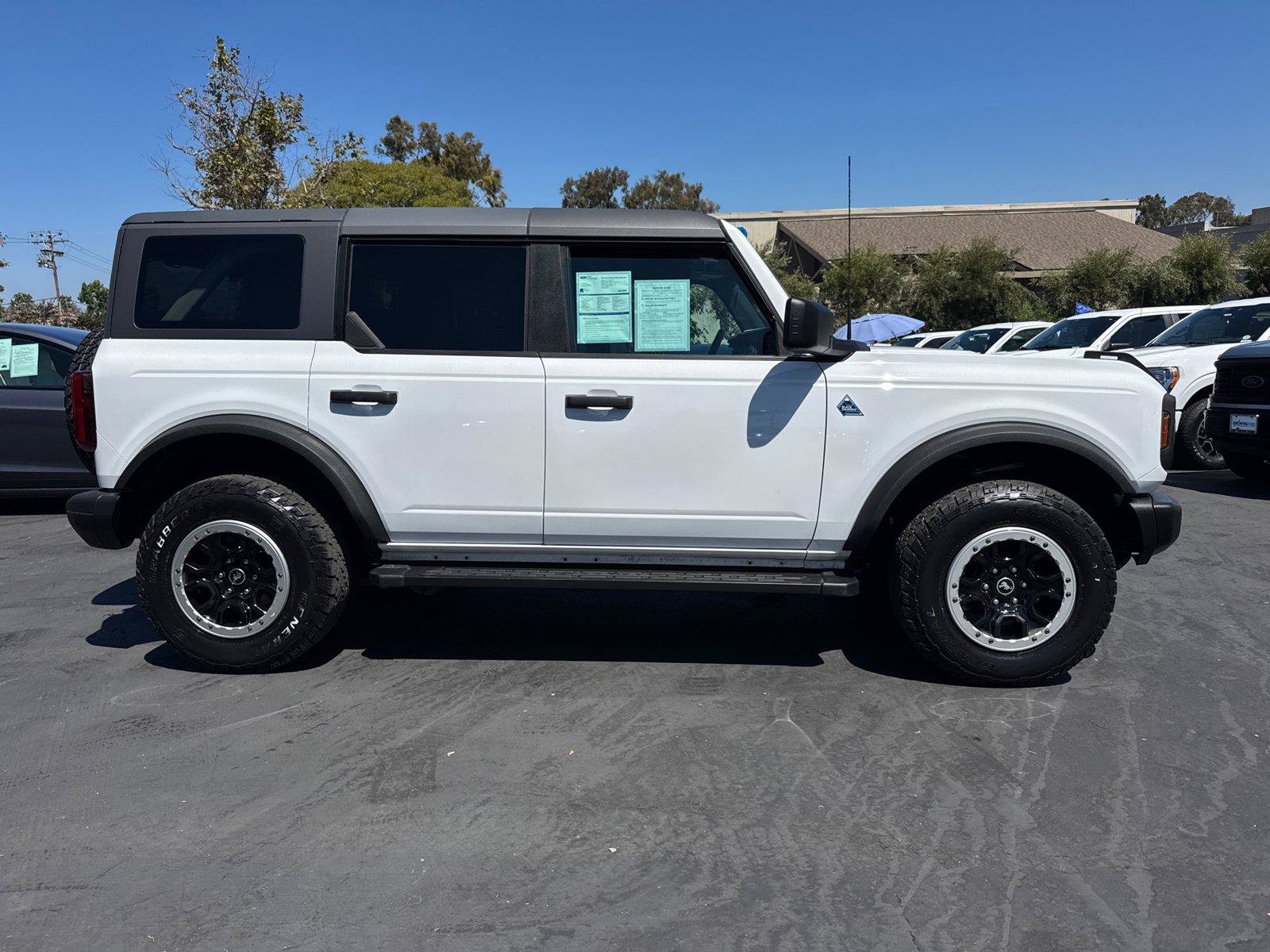 Certified 2022 Ford Bronco Black Diamond AWD/4WD image 7