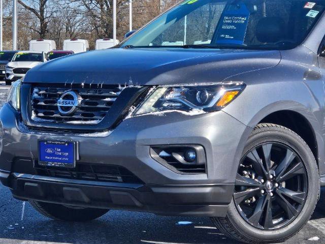 Used 2018 Nissan Pathfinder SL w/ Midnight Edition Package image 2