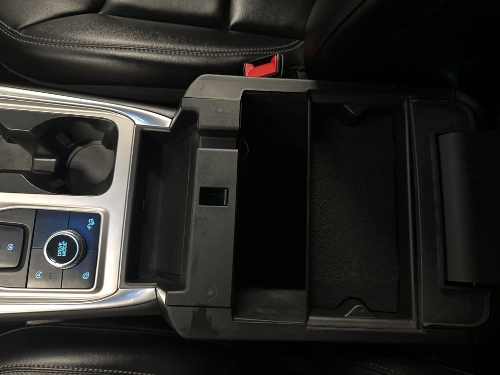 Certified 2023 Ford Explorer XLT w/ Equipment Group 202A image 39