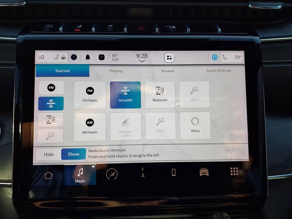 Used 2023 Jeep Grand Cherokee Overland w/ Luxury Tech Group IV image 7