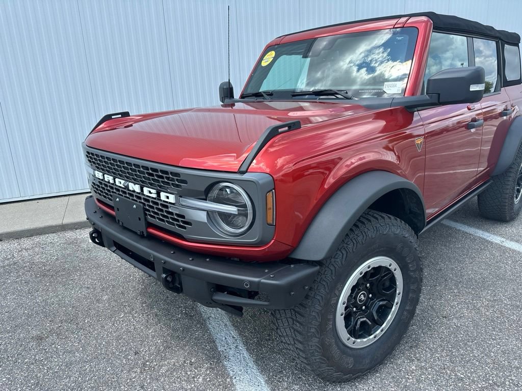 Certified 2022 Ford Bronco Badlands AWD/4WD image 2