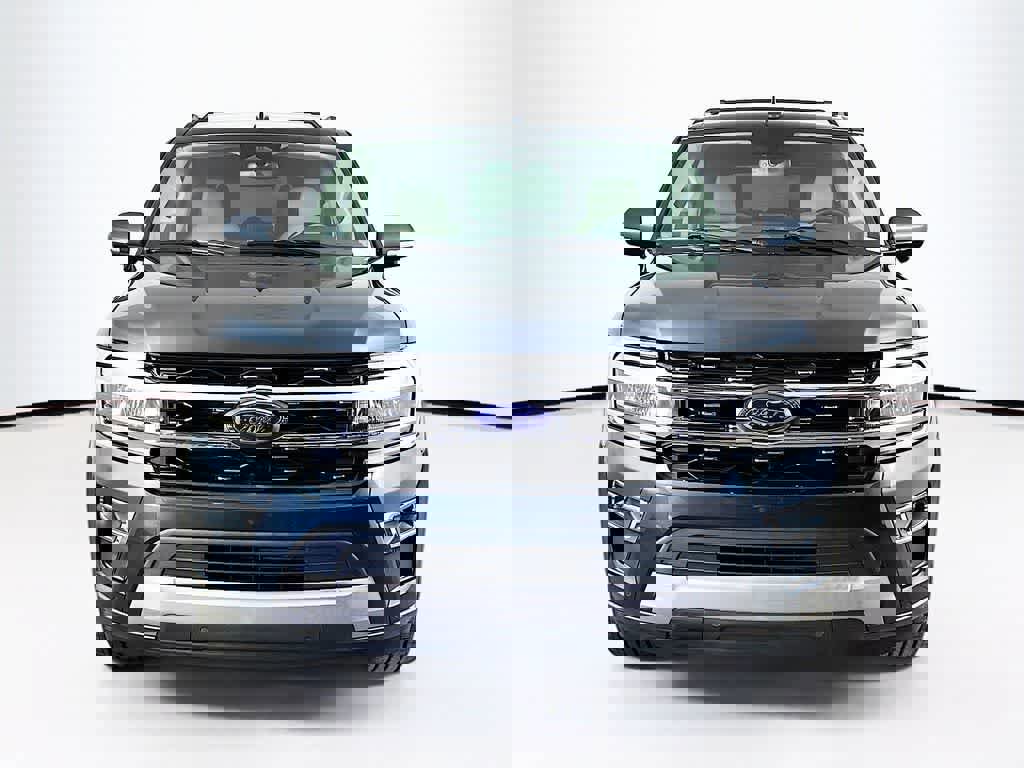 Certified 2022 Ford Expedition Limited image 8