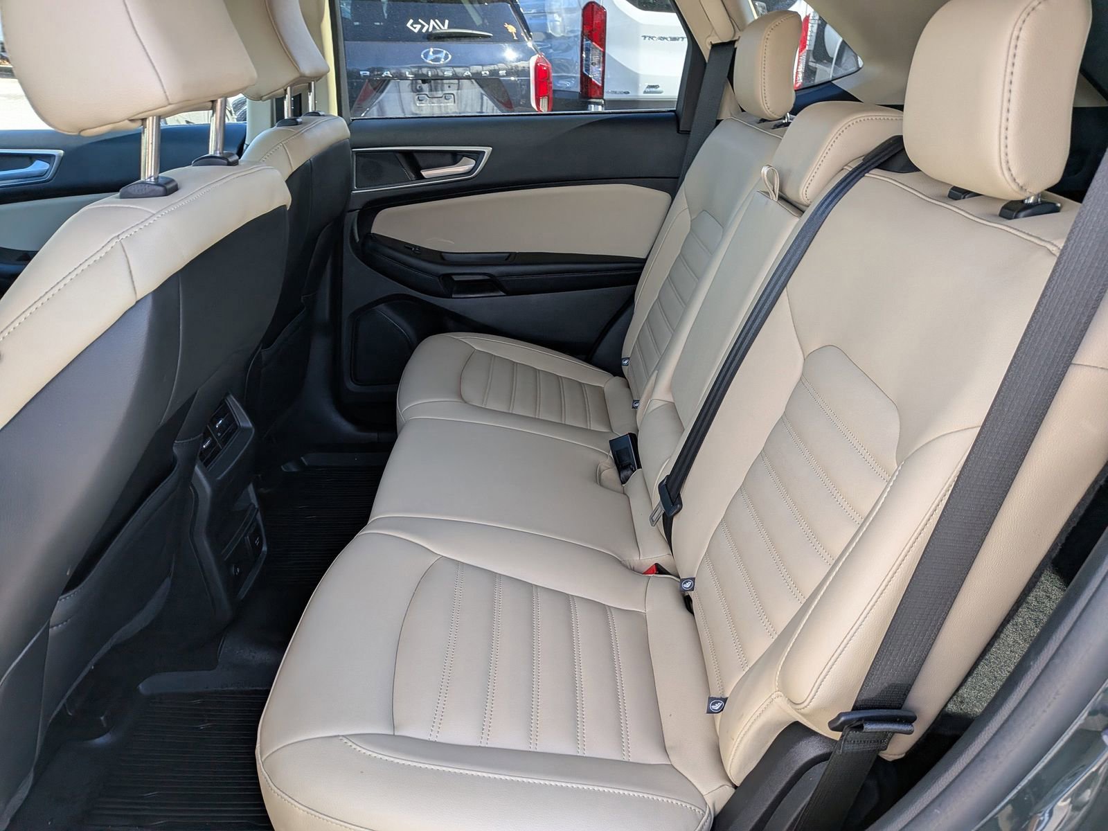 Certified 2024 Ford Edge SEL w/ Convenience Package image 17