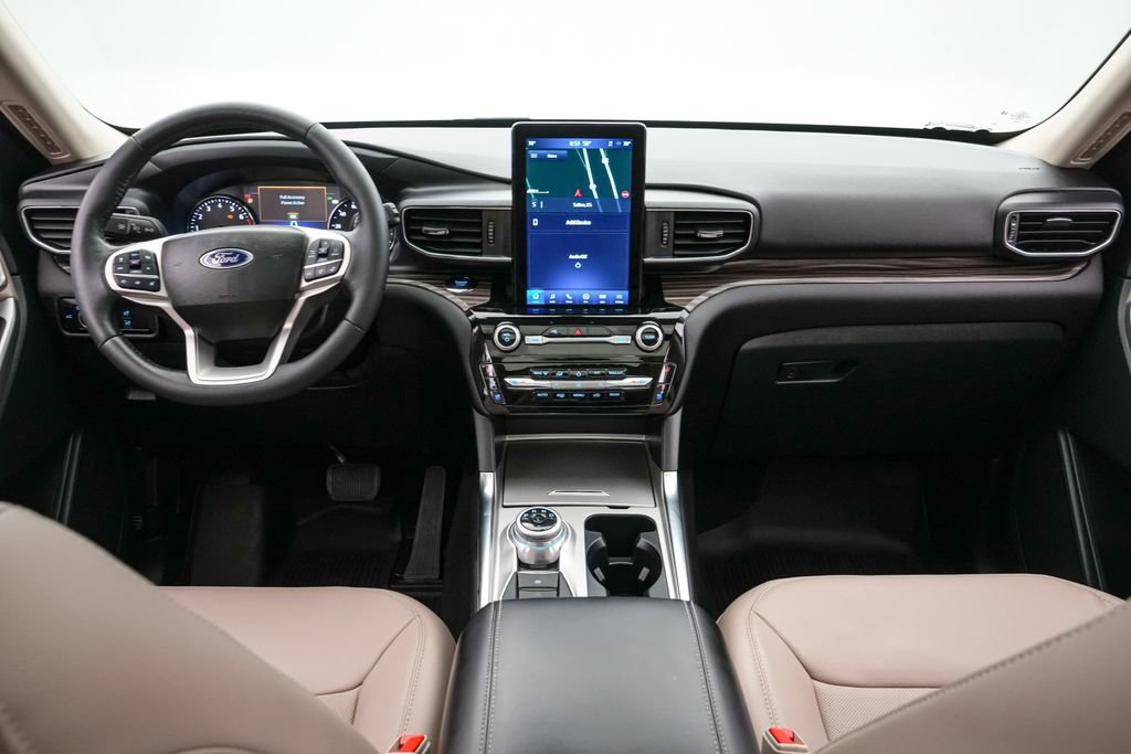 Certified 2023 Ford Explorer Limited w/ Limited Technology Package AWD/4WD image 15