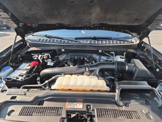 Certified 2025 Ford Expedition Active AWD/4WD image 24