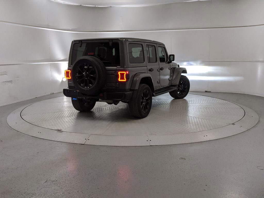 Used 2023 Jeep Wrangler Unlimited Sahara w/ Cold Weather Group image 5