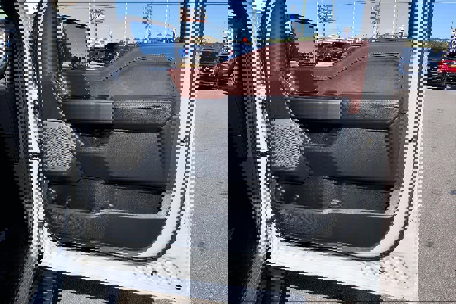 Certified 2023 Ford F150 Lariat w/ Equipment Group 502A High image 23