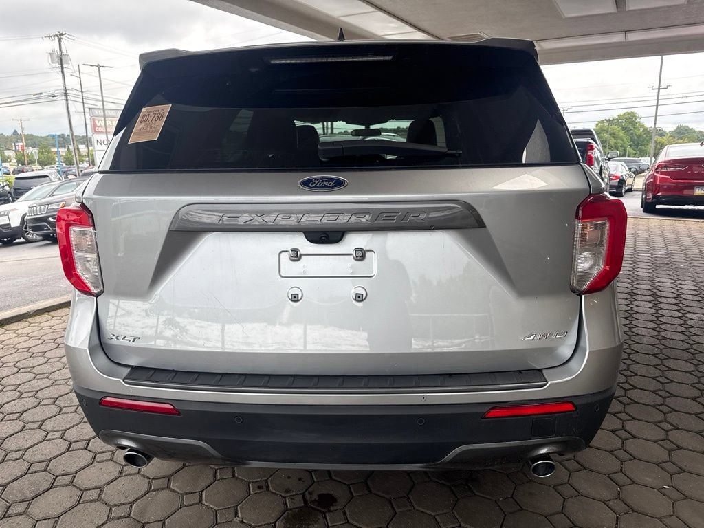 Certified 2024 Ford Explorer XLT w/ Equipment Group 202A AWD/4WD image 7