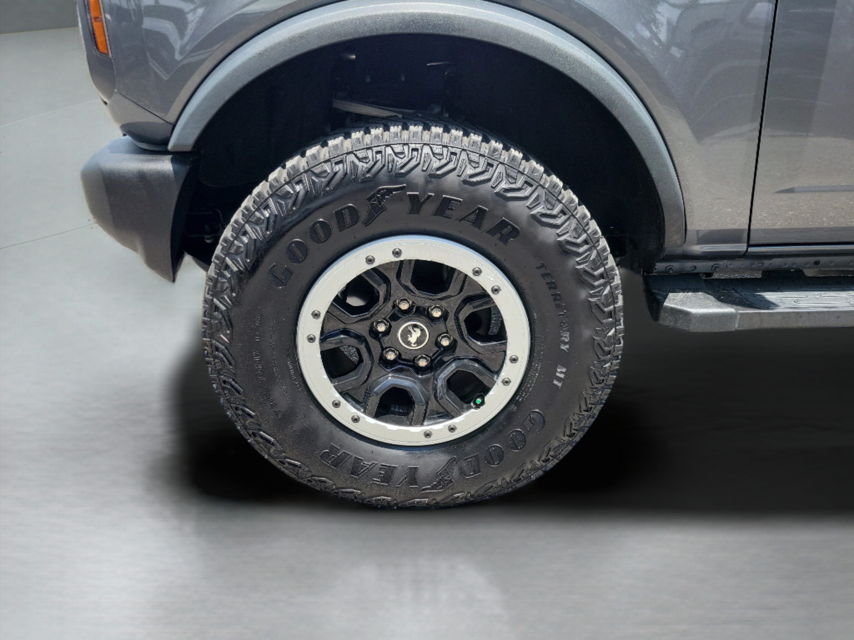 Certified 2024 Ford Bronco Big Bend w/ Sasquatch Package AWD/4WD image 32