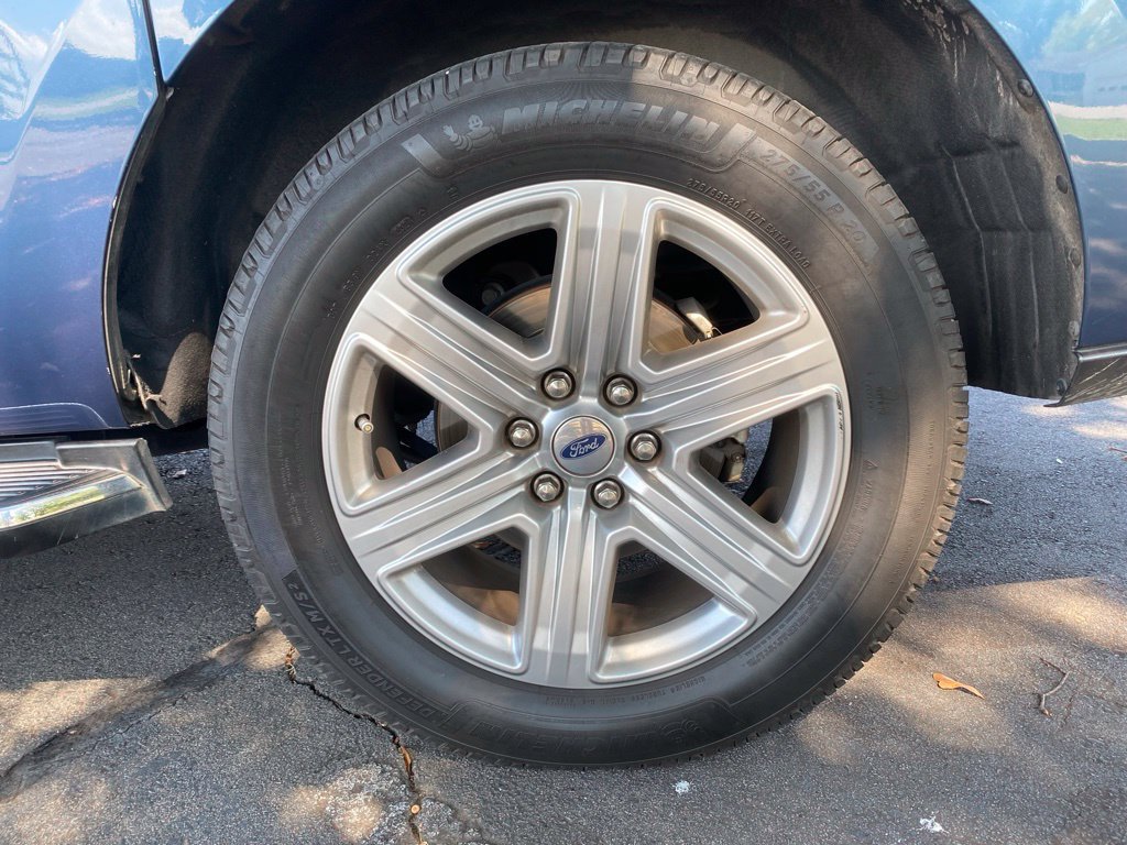 Certified 2019 Ford Expedition Max XLT w/ Equipment Group 202A AWD/4WD image 32