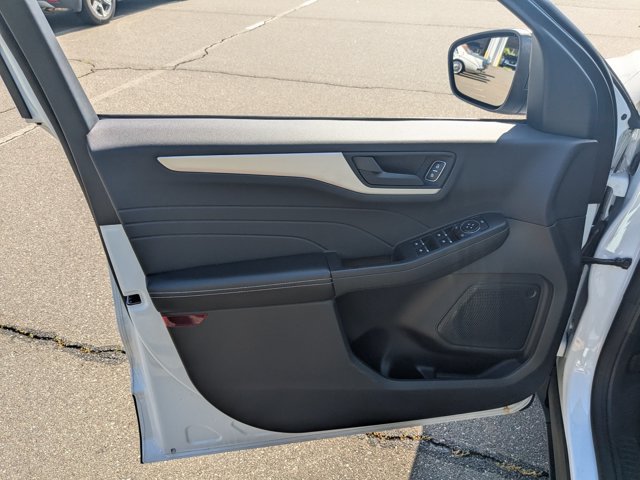Certified 2022 Ford Escape SE w/ Convenience Package FWD image 12