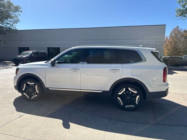 Used 2025 Kia Telluride S AWD/4WD image 12