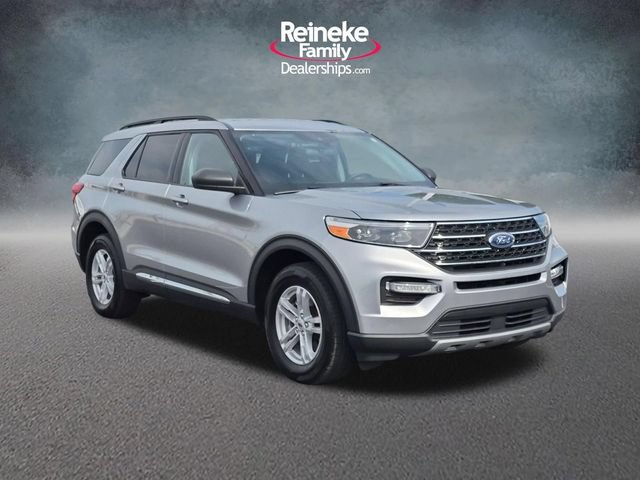 Certified 2024 Ford Explorer XLT w/ Equipment Group 202A AWD/4WD image 3