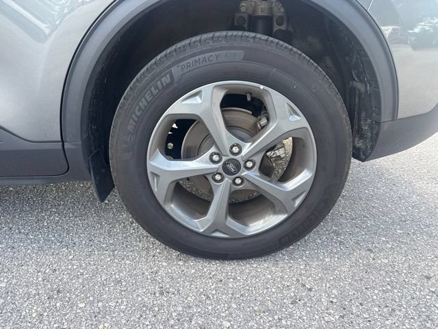 Certified 2025 Ford Escape ST-Line Select AWD/4WD image 15