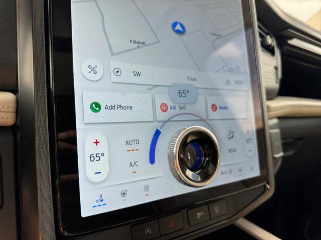 Certified 2023 Ford Expedition Platinum image 28