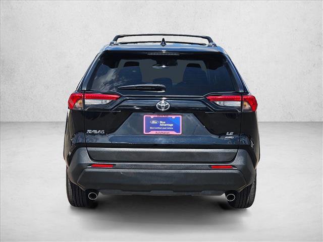 Used 2021 Toyota RAV4 LE AWD/4WD image 7