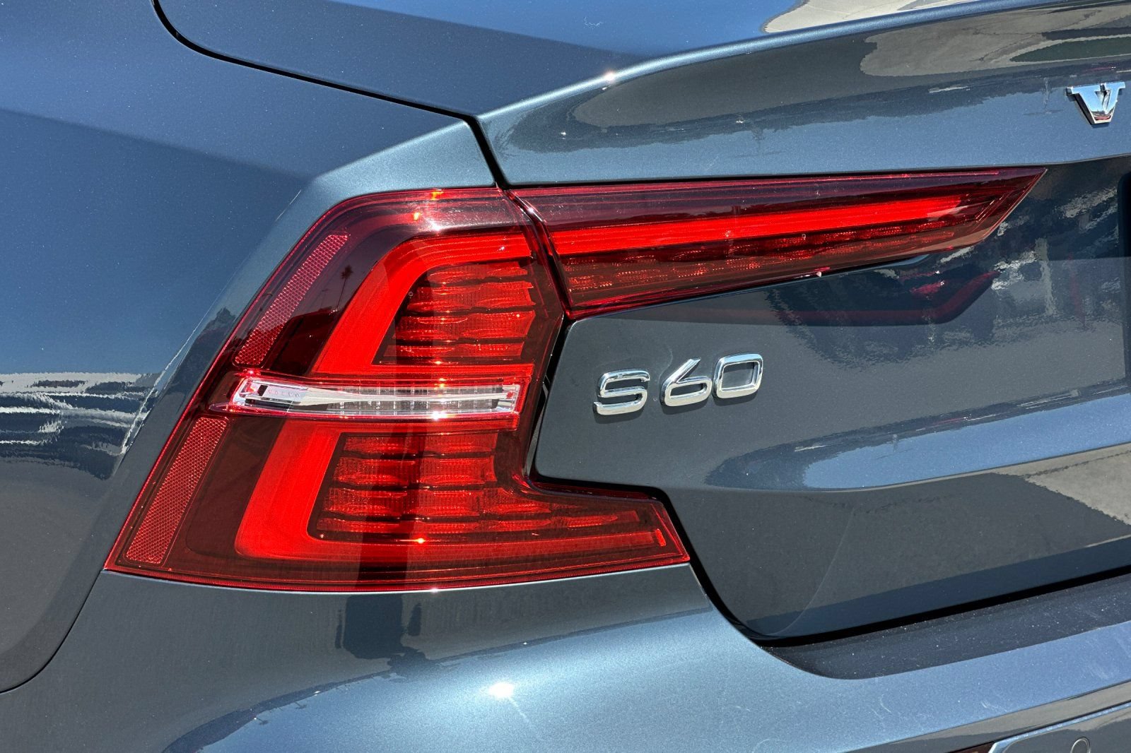 Used 2024 Volvo S60 B5 Plus AWD/4WD image 26