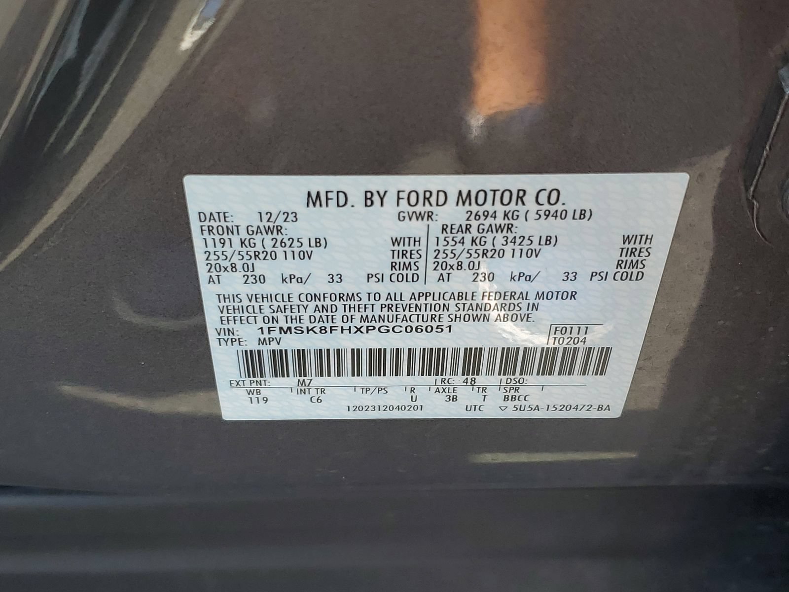 Certified 2023 Ford Explorer Limited w/ Limited Technology Package AWD/4WD image 34