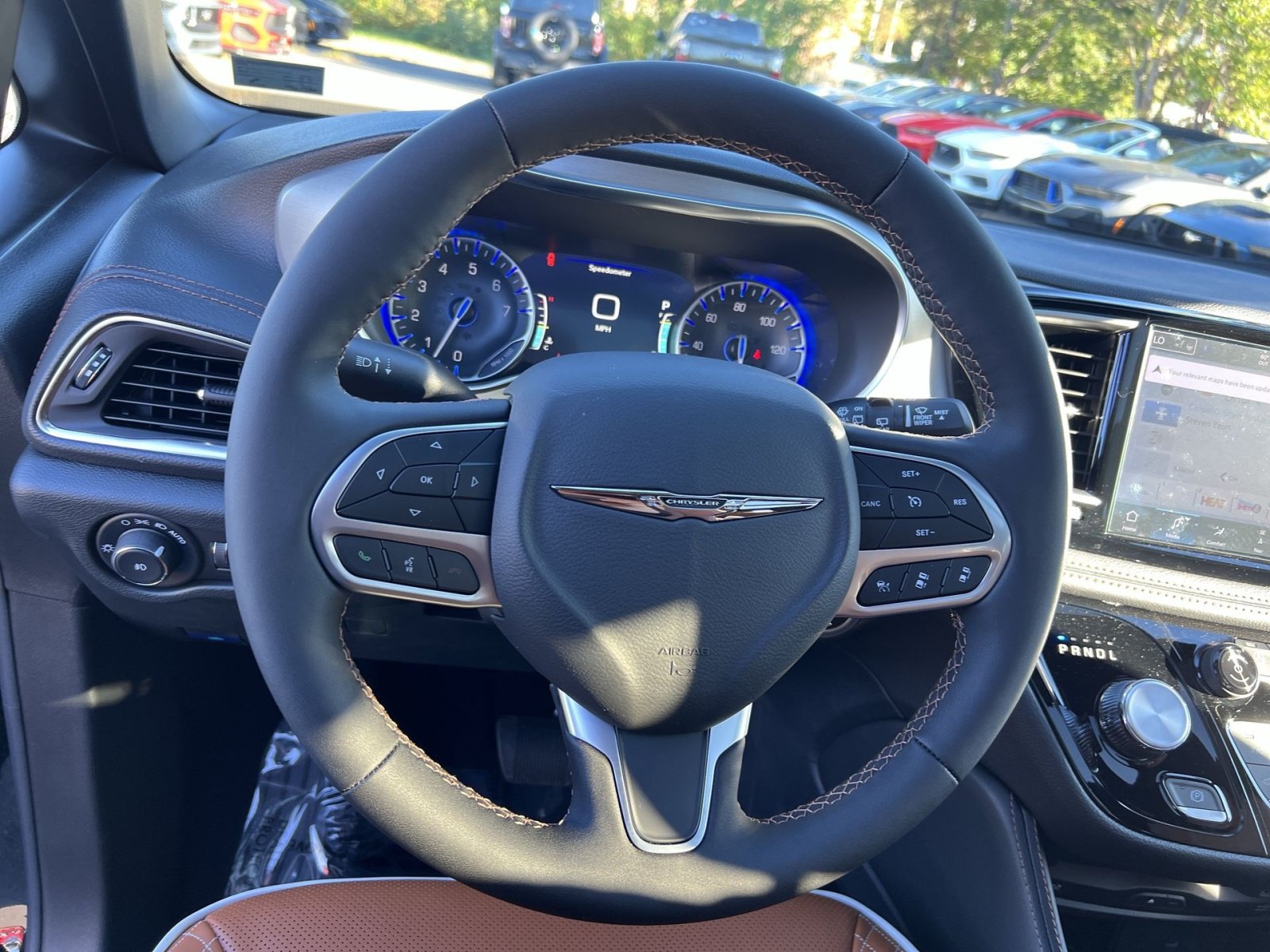 Used 2026 Chrysler Pacifica Pinnacle FWD image 17