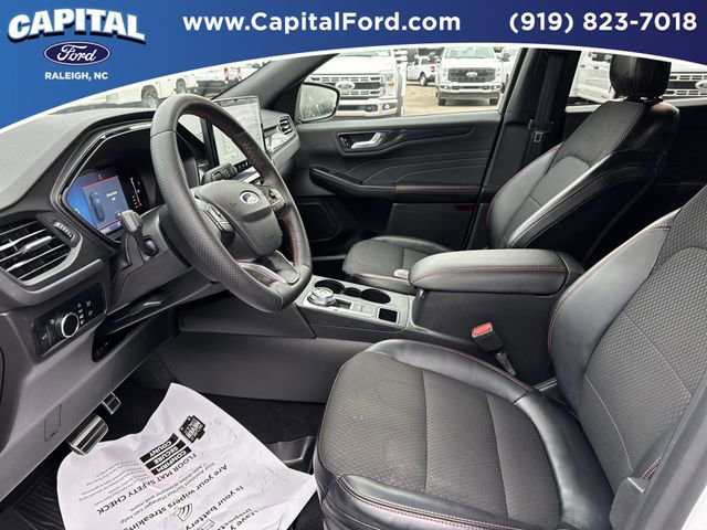 Certified 2024 Ford Escape ST-Line w/ Tech Pack #1 image 17