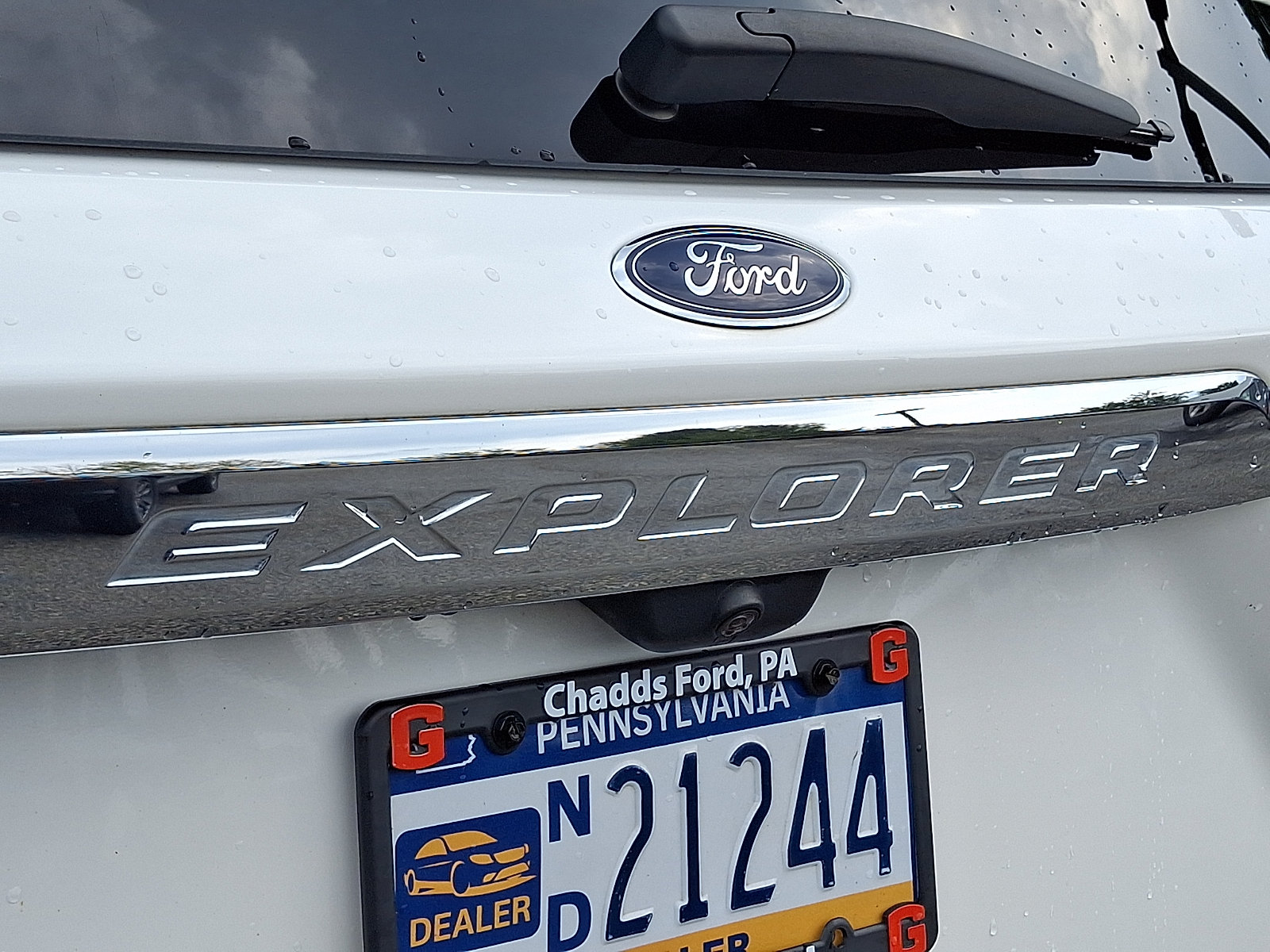 Certified 2023 Ford Explorer Limited w/ Limited Technology Package AWD/4WD image 34