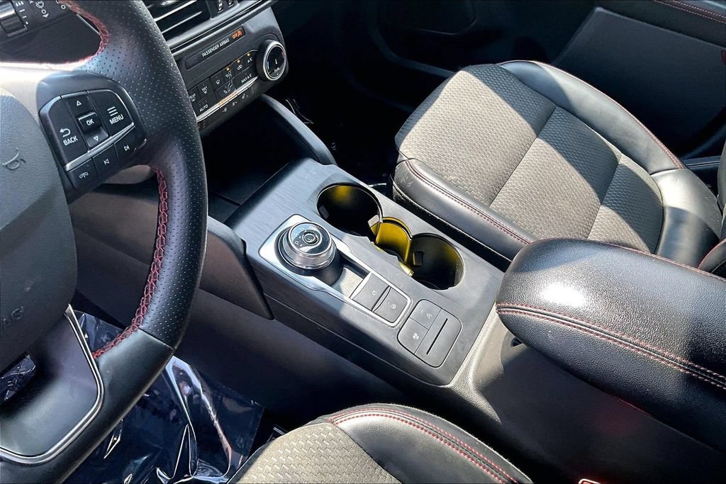 Certified 2024 Ford Escape ST-Line AWD/4WD image 16