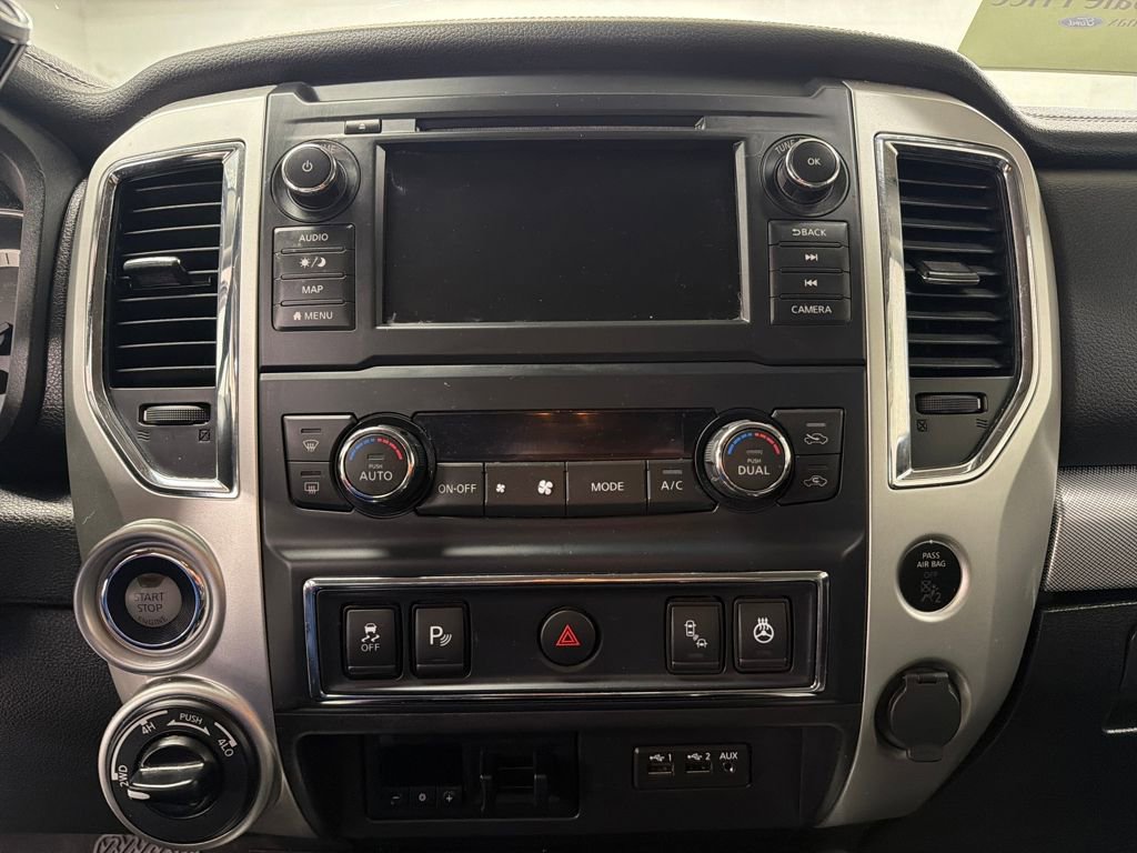 Used 2019 Nissan Titan PRO-4X w/ Pro-4x Convenience Package image 22