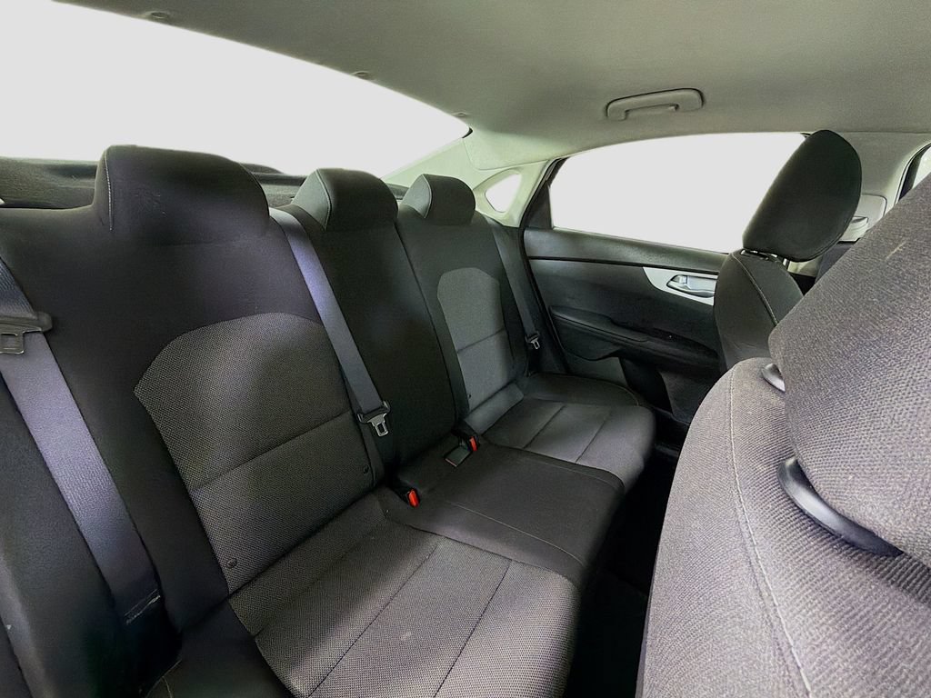 Used 2024 Kia Forte LXS FWD image 27