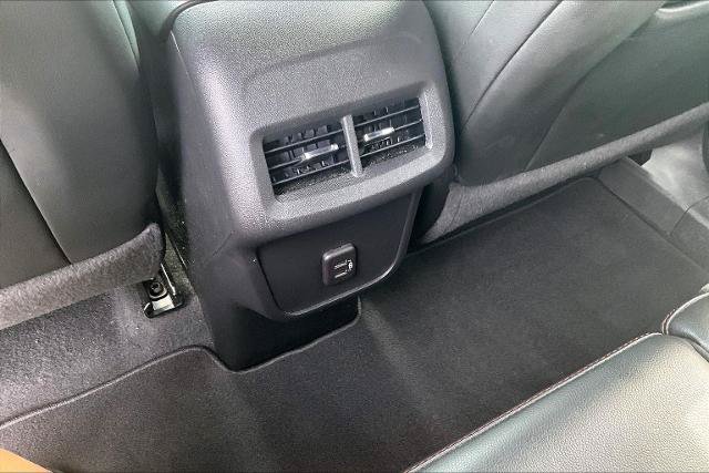 Used 2023 Chevrolet Equinox RS AWD/4WD image 33